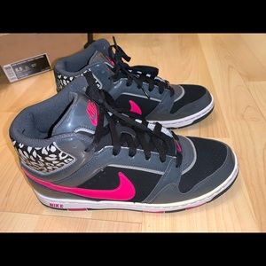 Nike Prestige Dark Grey, Black and Pink Size 8.5